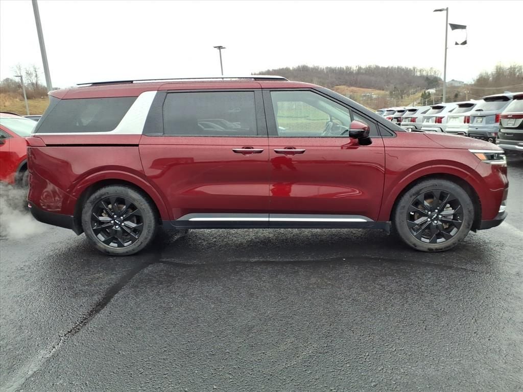 2024 Kia Carnival SX