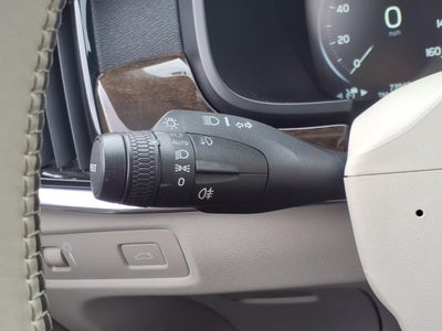 2018 Volvo S90 T5 Momentum