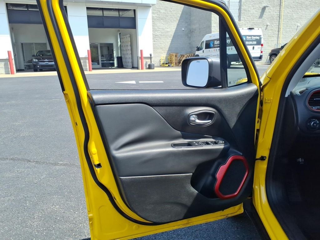 2015 Jeep Renegade Trailhawk